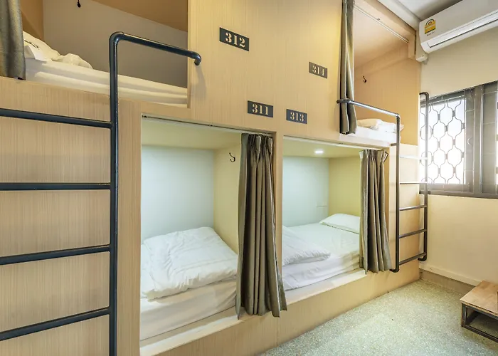 Hostel Sloth Bangkok